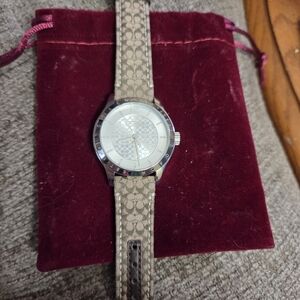 Coach Ladies Beige Signature Canvas Strap Watch
